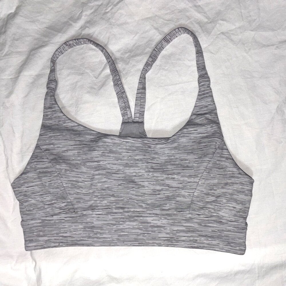 Lululemon Train Times Bra Sports Yoga Gym Activewear Wee Space Grey White Size 4 - Picture 9 of 9